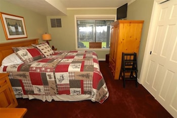 Seven Springs 1 Bedroom Premium Condo, Walking Distance To Slopes By Redawning,,3 star