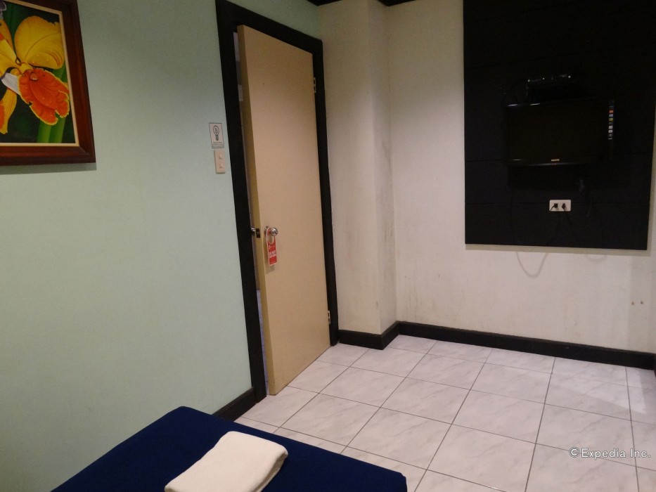 davao royal suites and residences