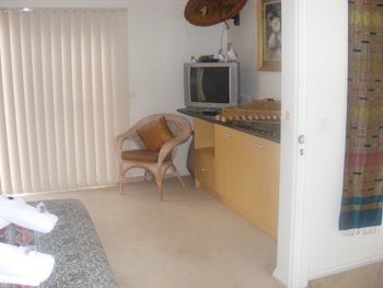 Weeroona,Melbourne>>Boneo,5 star