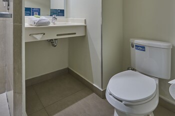 city express junior by marriott puebla finsa