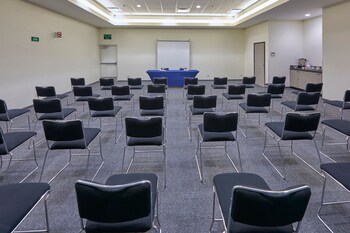 city express junior by marriott puebla finsa