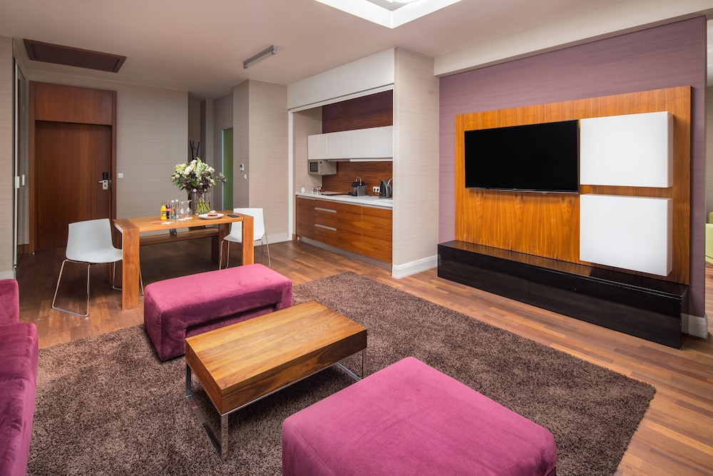 city park hotel and residence