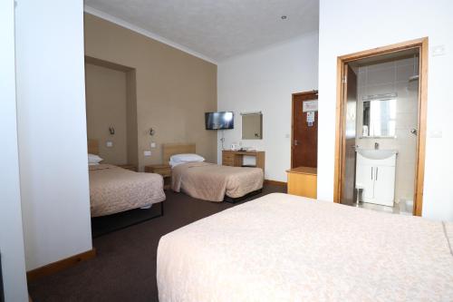 The Sandringham Hotel,North Somerset>>Bristol,3 star