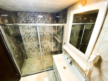 omur hotel