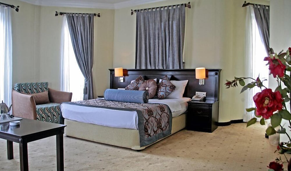 omur hotel