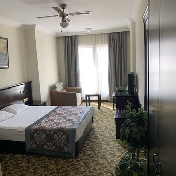 omur hotel