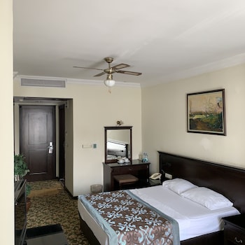 omur hotel