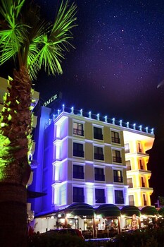 omur hotel