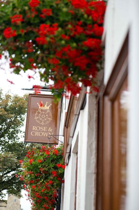 the rose and crown