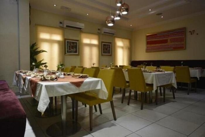 palazzo dumont hotel