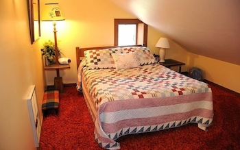 Seven Springs 2 Br Loft Condo, Private Deck By Redawning,9B5 Mountain Villas Drive,3 star