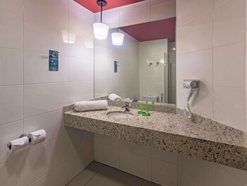 ibis styles franca