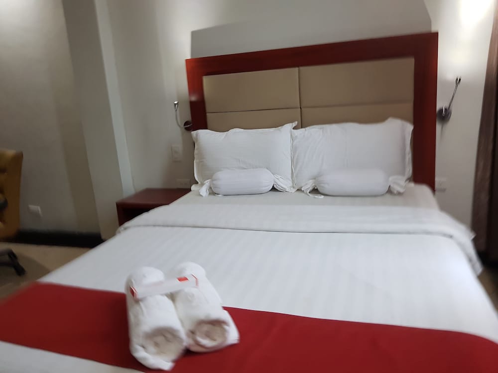 cherry midtown hotel