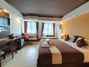 goldenbell hotel chiangmai
