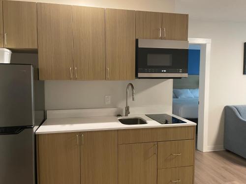 Baymont By Wyndham Gold River,Gold River>>Campbell River,3 star