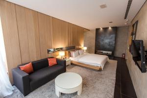 motel stars business