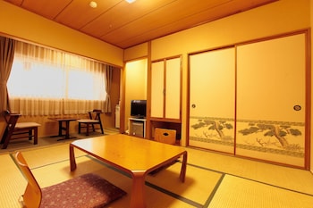 yunokawa hot spring yunohama hotel