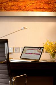crowne plaza hong kong causeway bay an ihg hotel
