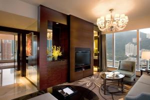 crowne plaza hong kong causeway bay an ihg hotel