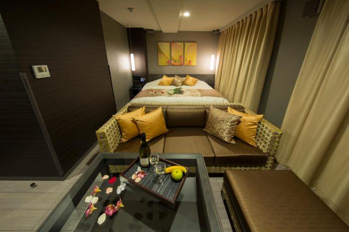 hotel in the green adults only