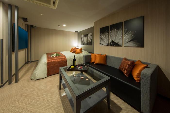 hotel in the green adults only