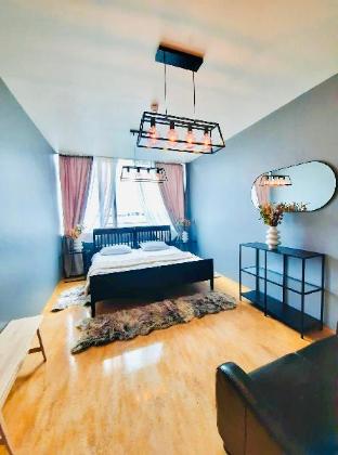 bus hostel reykjavik