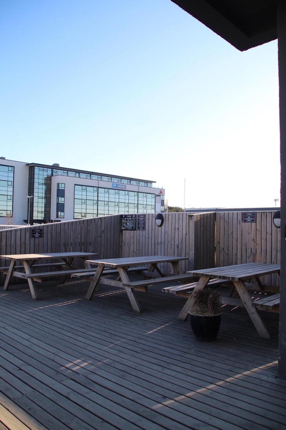 bus hostel reykjavik