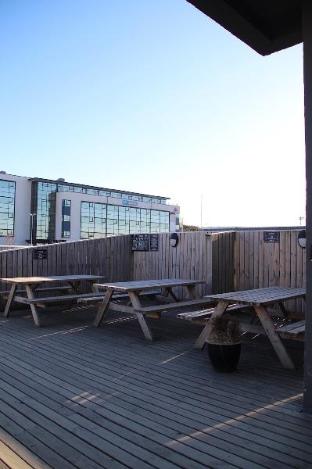 bus hostel reykjavik