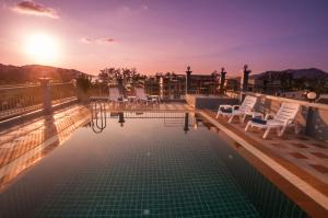 the crystal beach hotel