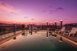 the crystal beach hotel