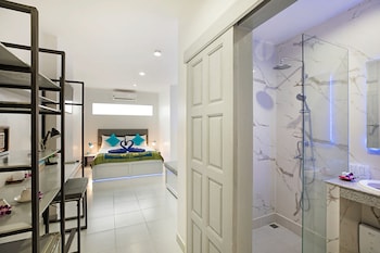 colorize boutique hotel