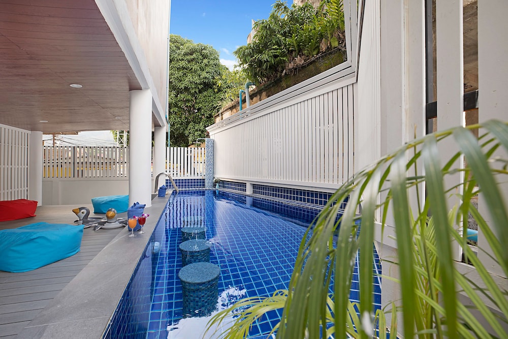 colorize boutique hotel