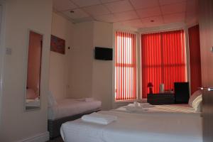 the new royal windsor hotel