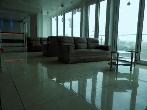 the new royal windsor hotel