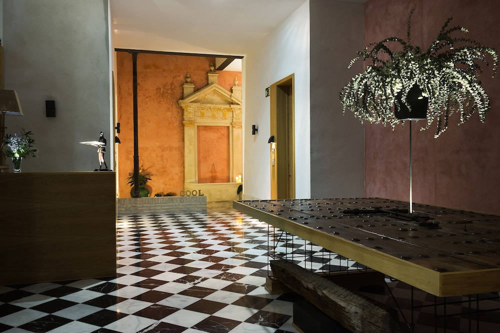 aguilas5 sevillasuites