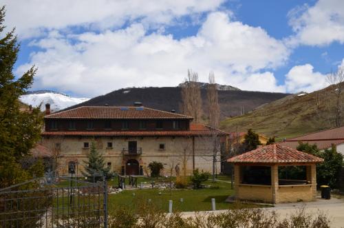 hotel posada fuentes carrionas