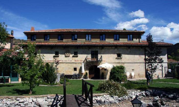 hotel posada fuentes carrionas
