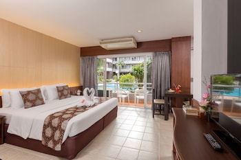the holiday resort pattaya