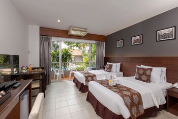 the holiday resort pattaya