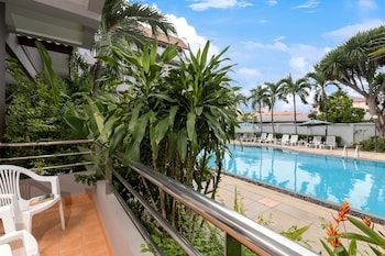 the holiday resort pattaya