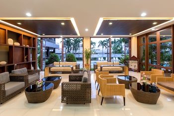the holiday resort pattaya