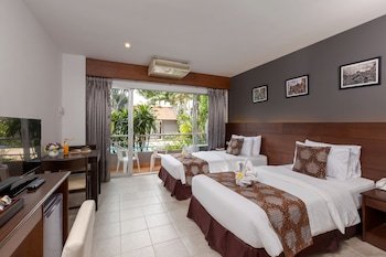 the holiday resort pattaya
