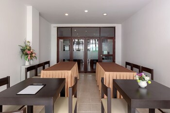 the holiday resort pattaya