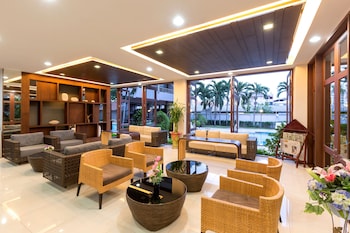 the holiday resort pattaya