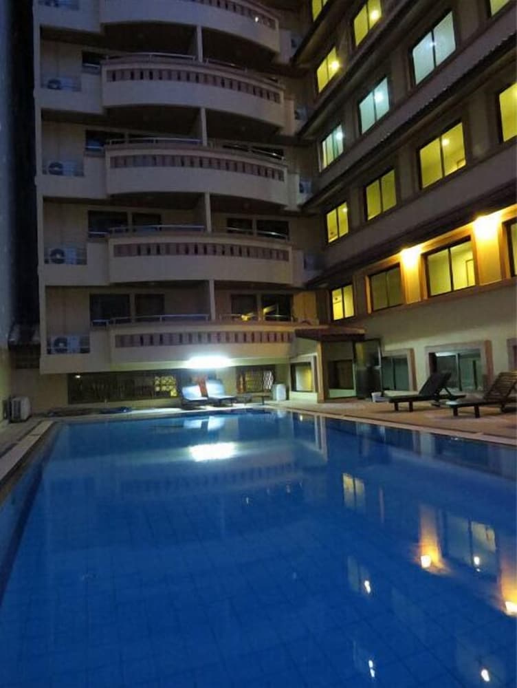 aa pattaya residence