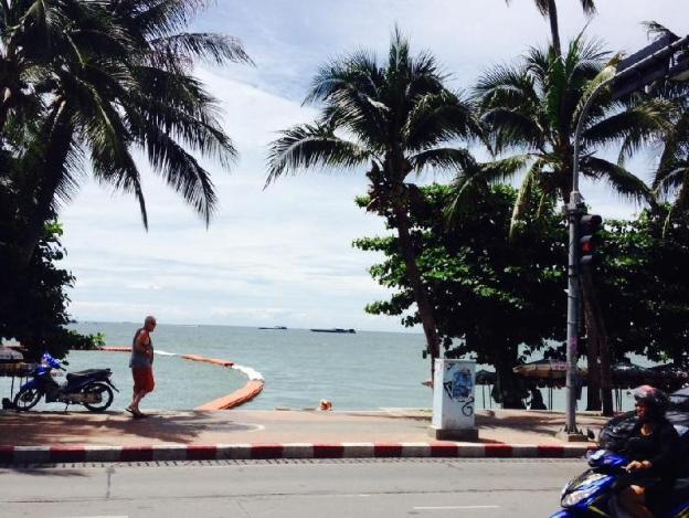 aa pattaya residence