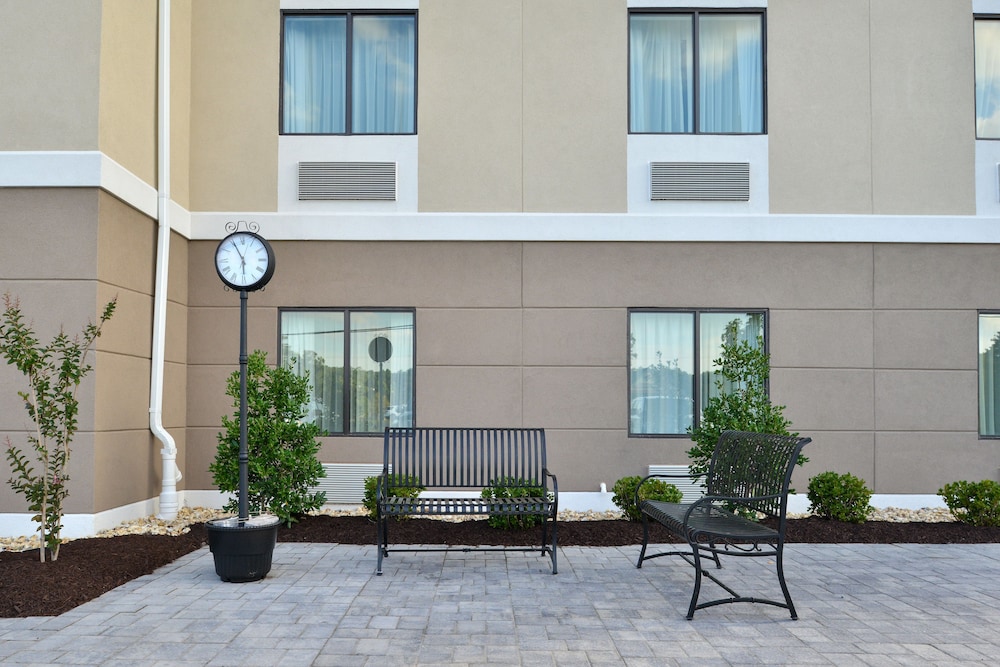 holiday inn express and suites west ocean city by ihg