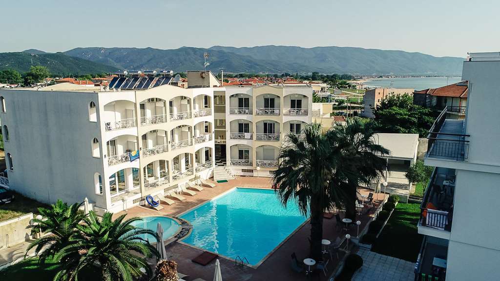stavros beach hotel
