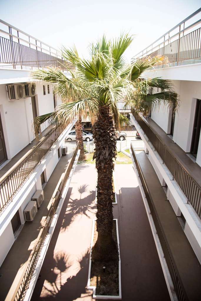 stavros beach hotel
