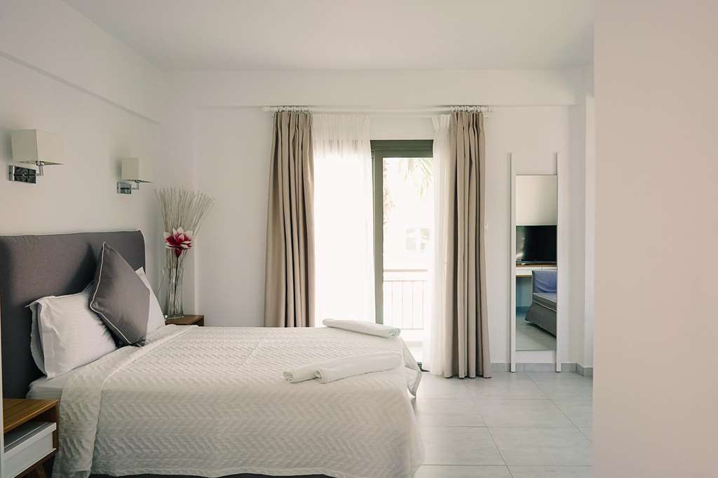 stavros beach hotel